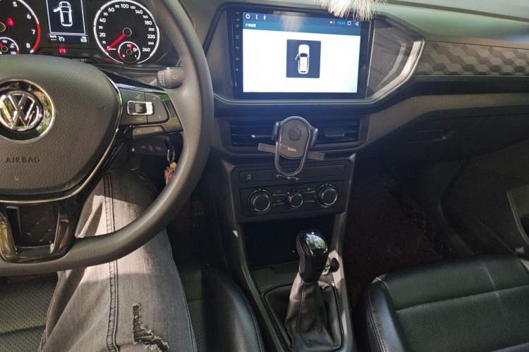 Used Volkswagen T-Cross 2019 1.5L Automatic Fashion Edition Audio And AC Panel