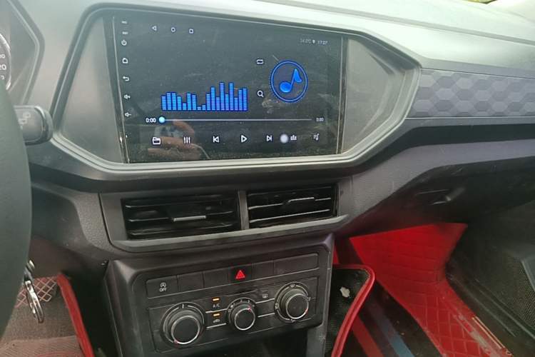 Used Volkswagen T-Cross 2019 1.5L Automatic Fashion Edition Audio And AC Panel