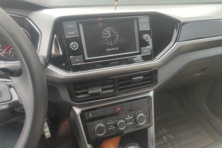 Used Volkswagen T-Cross 2019 280TSI DSG Comfort Edition Audio And AC Panel