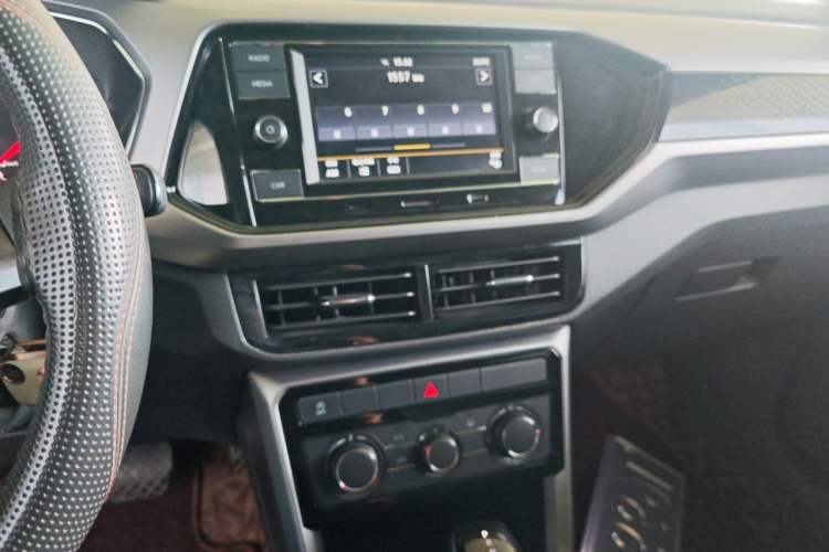 Used Volkswagen T-Cross 2019 1.5L Automatic Comfort Edition Audio And AC Panel