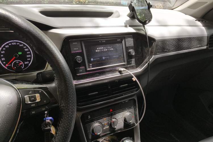 Used Volkswagen T-Cross 2019 280TSI DSG Comfort Edition Audio And AC Panel