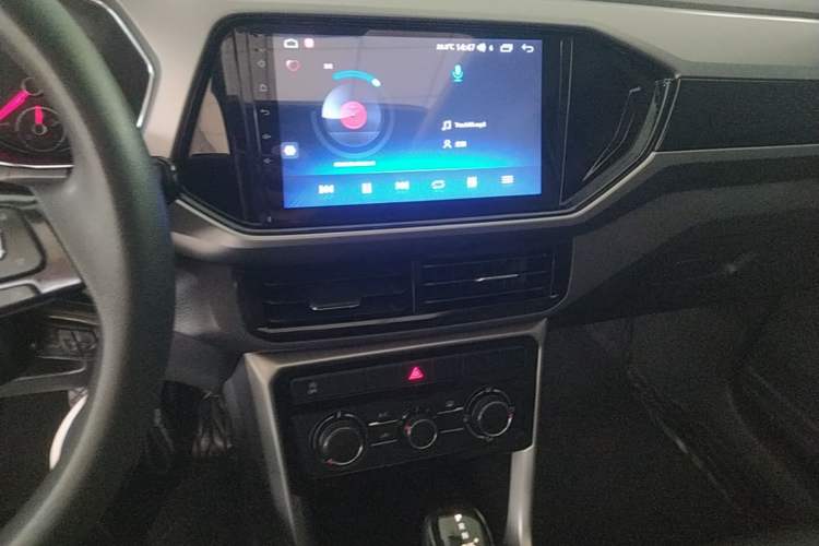 Used Volkswagen T-Cross 2019 1.5L Automatic Comfort Edition Audio And AC Panel