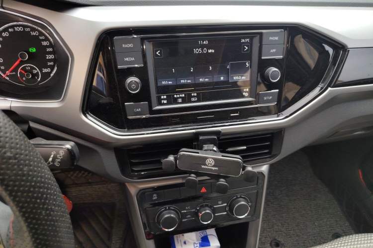 Used Volkswagen T-Cross 2019 280TSI DSG Comfort Edition Audio And AC Panel