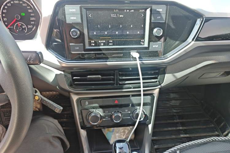 Used Volkswagen T-Cross 2019 280TSI DSG Comfort Edition Audio And AC Panel