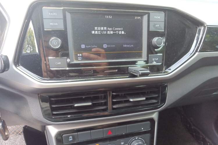 Used Volkswagen T-Cross 2019 280TSI DSG Comfort Edition Audio And AC Panel