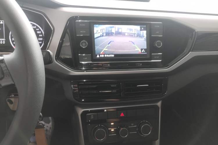 Used Volkswagen T-Cross 2019 280TSI DSG Comfort Edition Audio And AC Panel