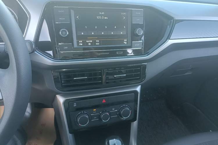 Used Volkswagen T-Cross 2019 1.5L Automatic Comfort Edition Audio And AC Panel