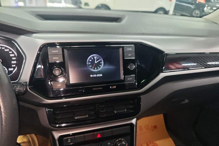 Used Volkswagen T-Cross 2019 280TSI DSG Comfort Edition Audio And AC Panel
