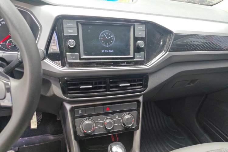 Used Volkswagen T-Cross 2019 280TSI DSG Comfort Edition Audio And AC Panel