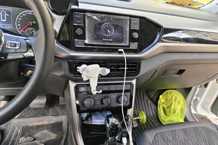 Used Volkswagen T-Cross 2019 1.5L Automatic Comfort Edition Audio And AC Panel