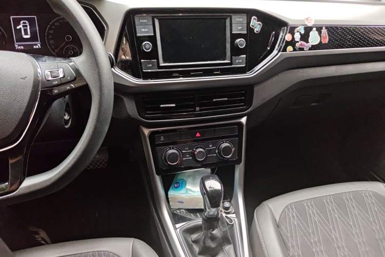 Used Volkswagen T-Cross 2019 280TSI DSG Comfort Edition Audio And AC Panel