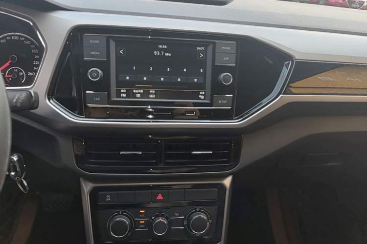 Used Volkswagen T-Cross 2019 280TSI DSG Comfort Edition Audio And AC Panel