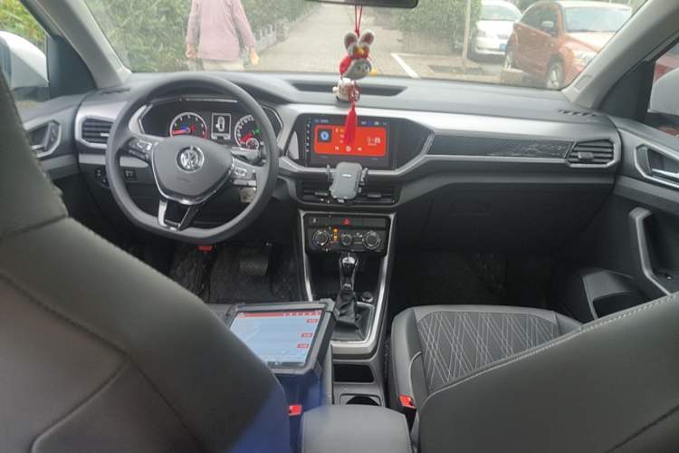 Used Volkswagen T-Cross 2019 280TSI DSG Comfort Edition Center Console