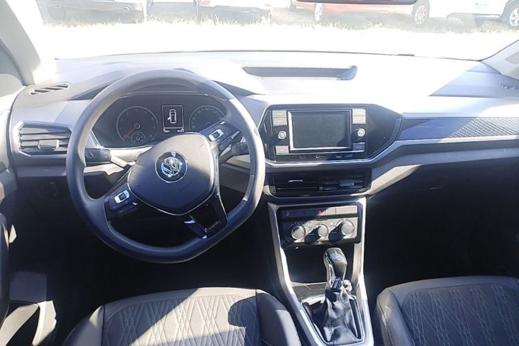 Used Volkswagen T-Cross 2019 280TSI DSG Comfort Edition Center Console