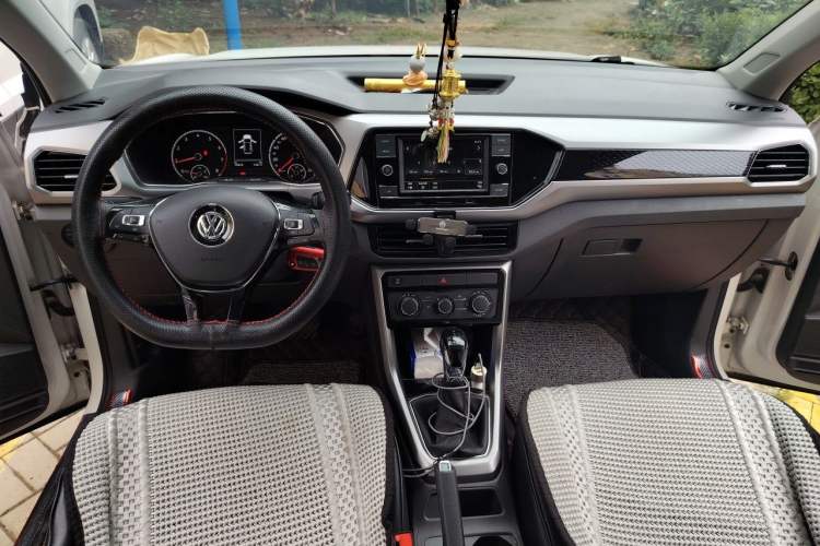 Used Volkswagen T-Cross 2019 280TSI DSG Comfort Edition Center Console