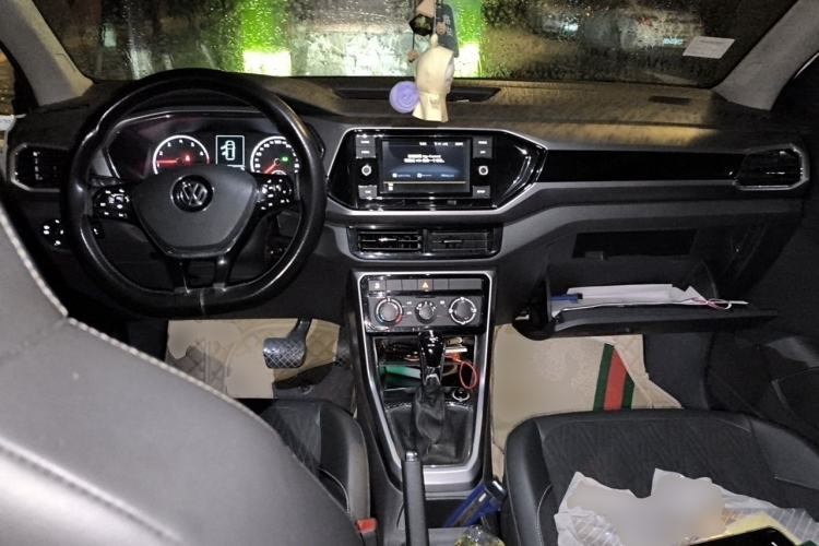 Used Volkswagen T-Cross 2019 280TSI DSG Comfort Edition Center Console