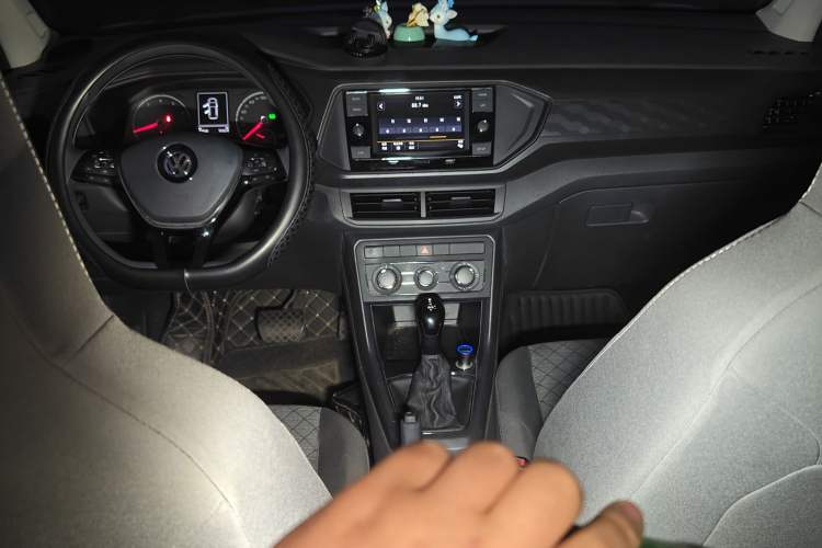 Used Volkswagen T-Cross 2019 1.5L Automatic Fashion Edition Center Console