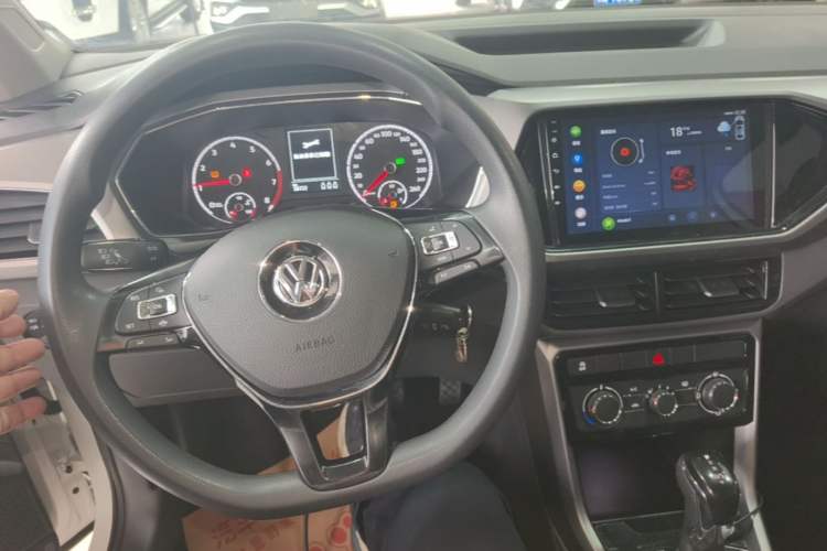 Used Volkswagen T-Cross 2019 280TSI DSG Comfort Edition Center Console