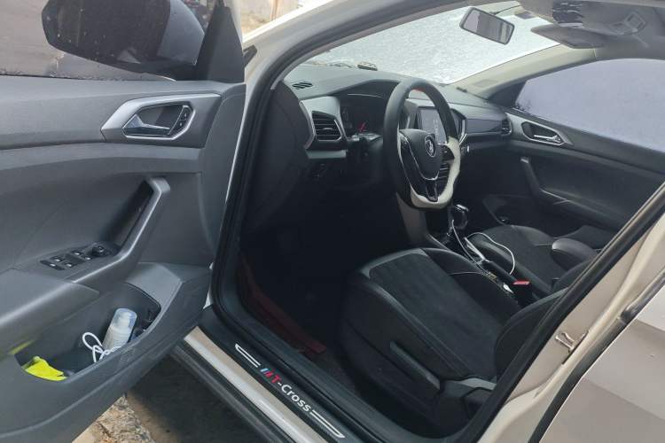 Used Volkswagen T-Cross 2019 280TSI DSG Comfort Edition Driver Seat