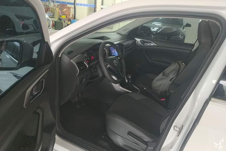Used Volkswagen T-Cross 2019 1.5L Automatic Comfort Edition Driver Seat