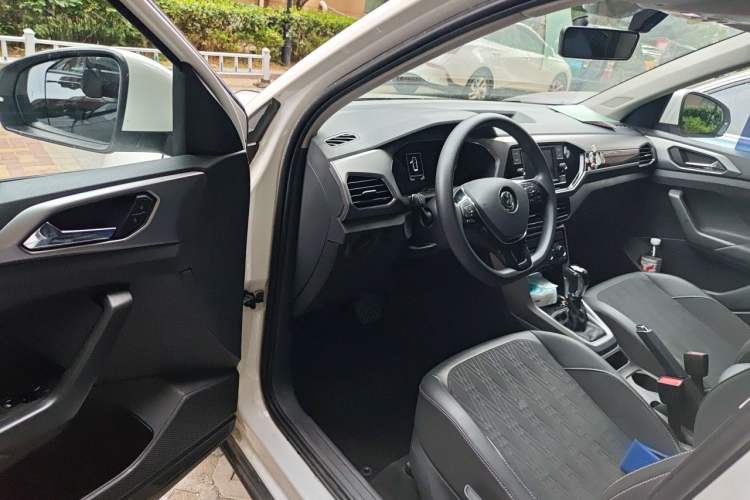 Used Volkswagen T-Cross 2019 280TSI DSG Comfort Edition Driver Seat