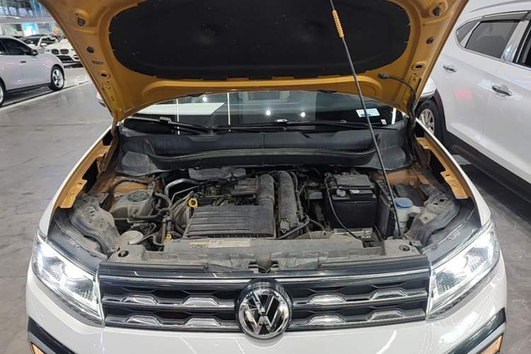 Used Volkswagen T-Cross 2019 280TSI DSG Comfort Edition Engine Bay