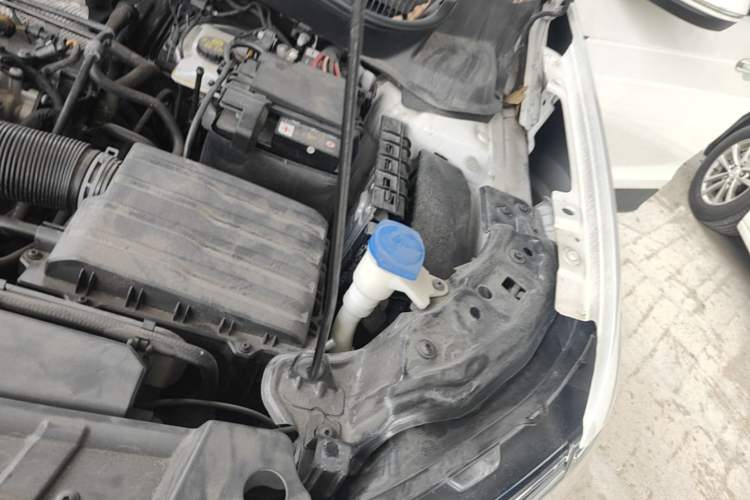 Used Volkswagen T-Cross 2019 1.5L Automatic Comfort Edition Engine Bay Left