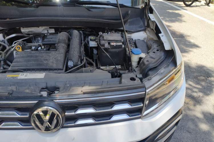 Used Volkswagen T-Cross 2019 280TSI DSG Comfort Edition Engine Bay Left