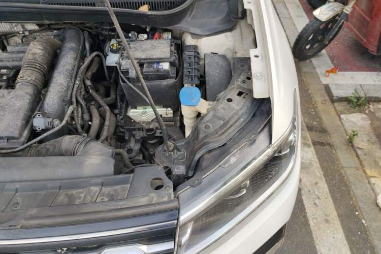 Used Volkswagen T-Cross 2019 280TSI DSG Luxury Edition Engine Bay Left