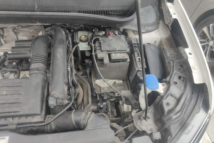 Used Volkswagen T-Cross 2019 280TSI DSG Comfort Edition Engine Bay Left