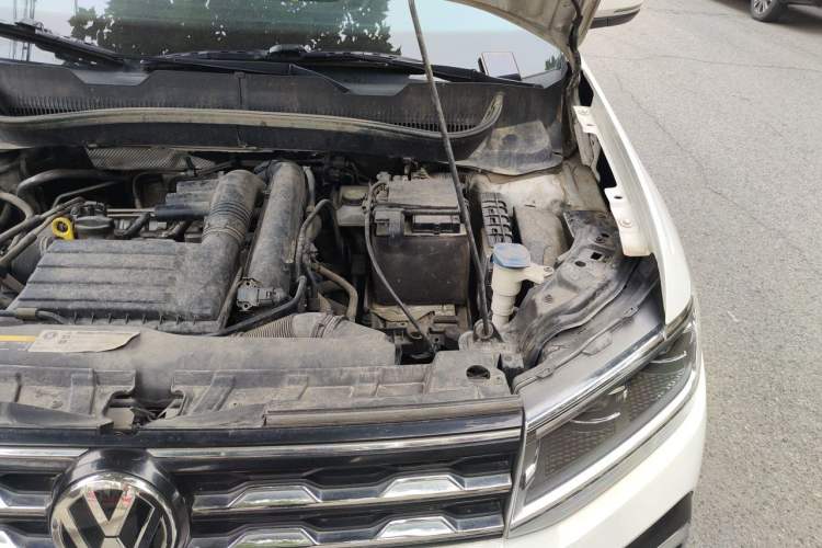 Used Volkswagen T-Cross 2019 280TSI DSG Luxury Edition Engine Bay Left