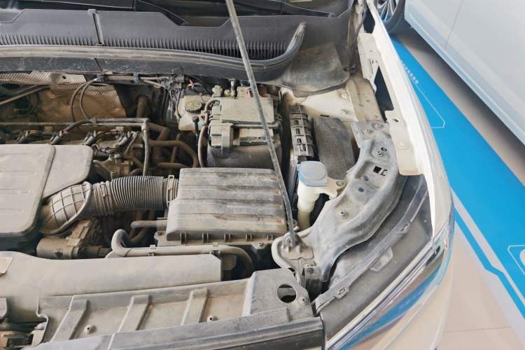 Used Volkswagen T-Cross 2019 1.5L Automatic Comfort Edition Engine Bay Left