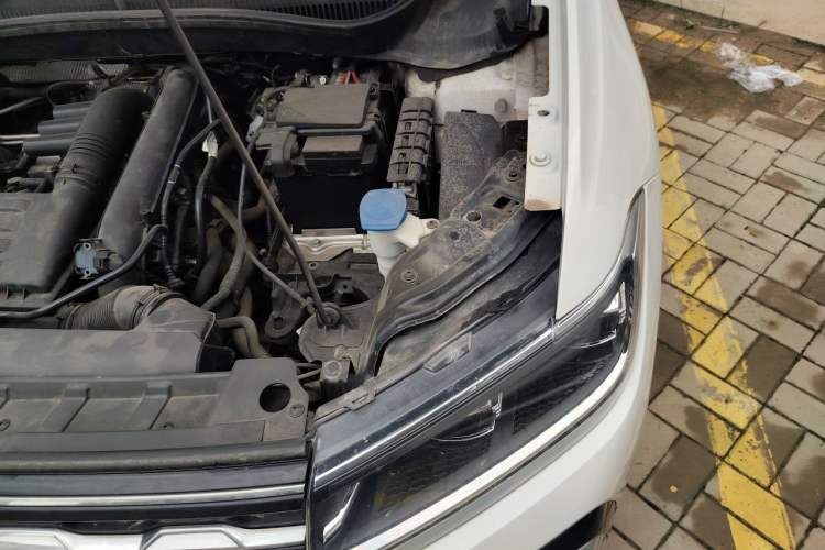 Used Volkswagen T-Cross 2019 280TSI DSG Comfort Edition Engine Bay Left