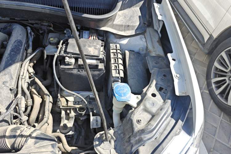 Used Volkswagen T-Cross 2019 280TSI DSG Comfort Edition Engine Bay Left