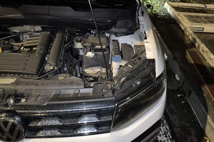 Used Volkswagen T-Cross 2019 280TSI DSG Comfort Edition Engine Bay Left