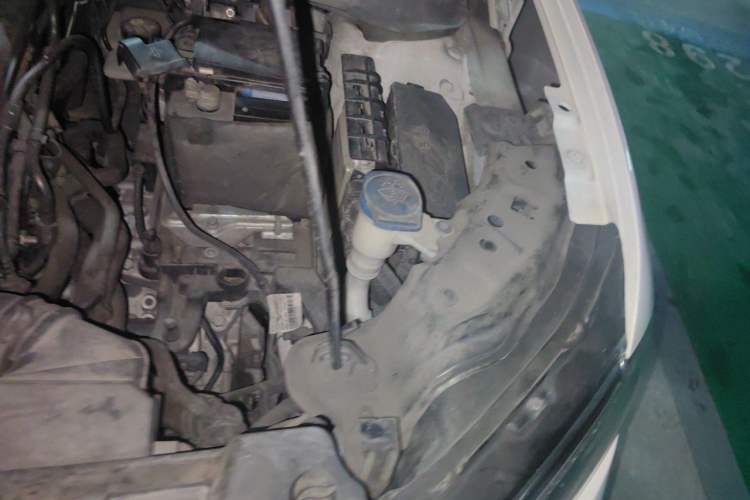 Used Volkswagen T-Cross 2019 280TSI DSG Comfort Edition Engine Bay Left