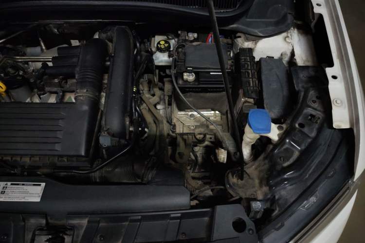 Used Volkswagen T-Cross 2019 280TSI DSG Comfort Edition Engine Bay Left
