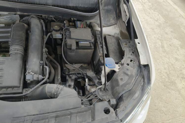 Used Volkswagen T-Cross 2019 280TSI DSG Comfort Edition Engine Bay Left