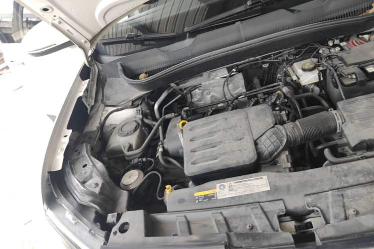 Used Volkswagen T-Cross 2019 1.5L Automatic Comfort Edition Engine Bay Right