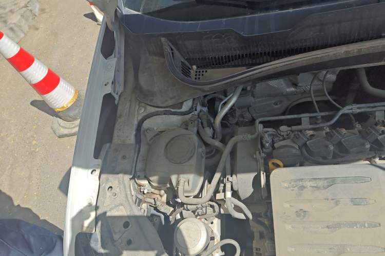 Used Volkswagen T-Cross 2019 1.5L Automatic Comfort Edition Engine Bay Right