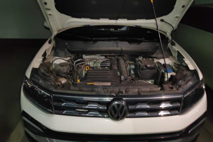 Used Volkswagen T-Cross 2019 280TSI DSG Comfort Edition Engine Bay Right
