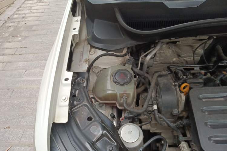 Used Volkswagen T-Cross 2019 1.5L Automatic Fashion Edition Engine Bay Right