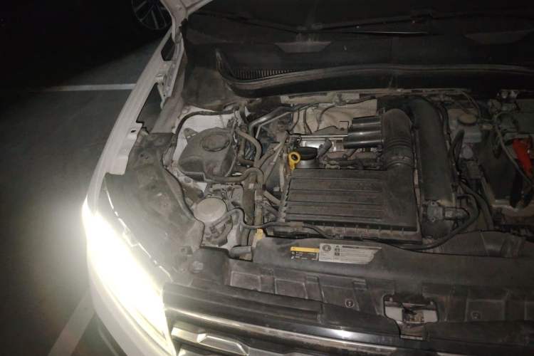 Used Volkswagen T-Cross 2019 280TSI DSG Comfort Edition Engine Bay Right