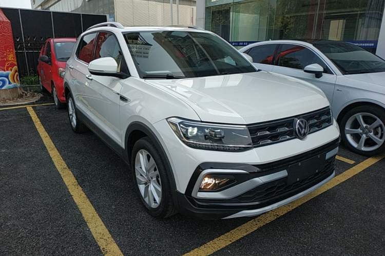 Used Volkswagen T-Cross 2019 1.5L Automatic Comfort Edition Front Right 45 Deg