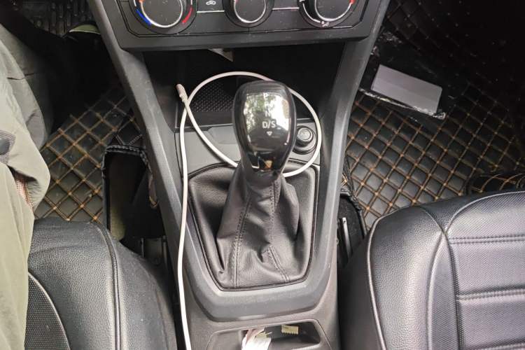 Used Volkswagen T-Cross 2019 1.5L Automatic Fashion Edition Gear Lever