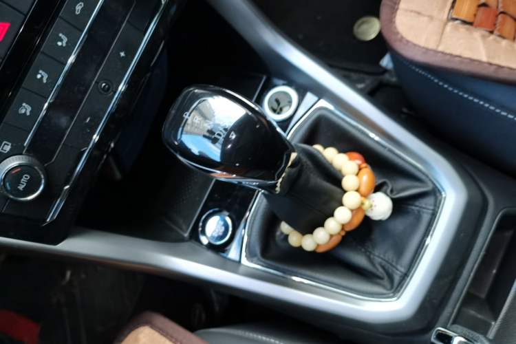 Used Volkswagen T-Cross 2019 280TSI DSG Luxury Edition Gear Lever