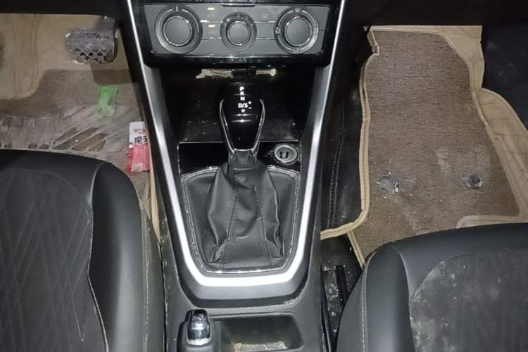 Used Volkswagen T-Cross 2019 280TSI DSG Comfort Edition Gear Lever