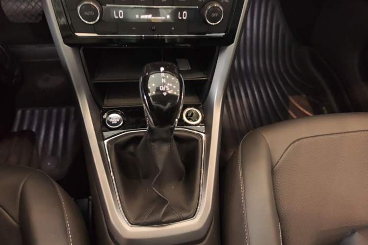 Used Volkswagen T-Cross 2019 280TSI DSG Luxury Edition Gear Lever