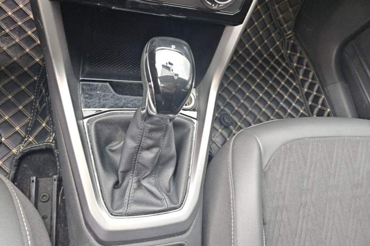 Used Volkswagen T-Cross 2019 280TSI DSG Comfort Edition Gear Lever