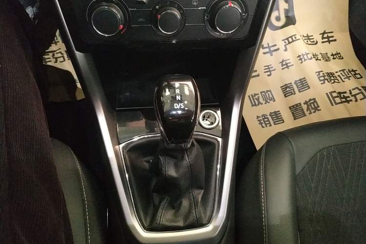 Used Volkswagen T-Cross 2019 280TSI DSG Comfort Edition Gear Lever